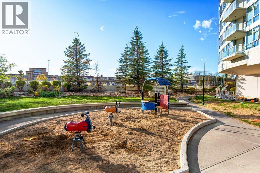 Single Family House Multi-level for Sale in   Spruce Place SW Spruce Cliff Calgary 