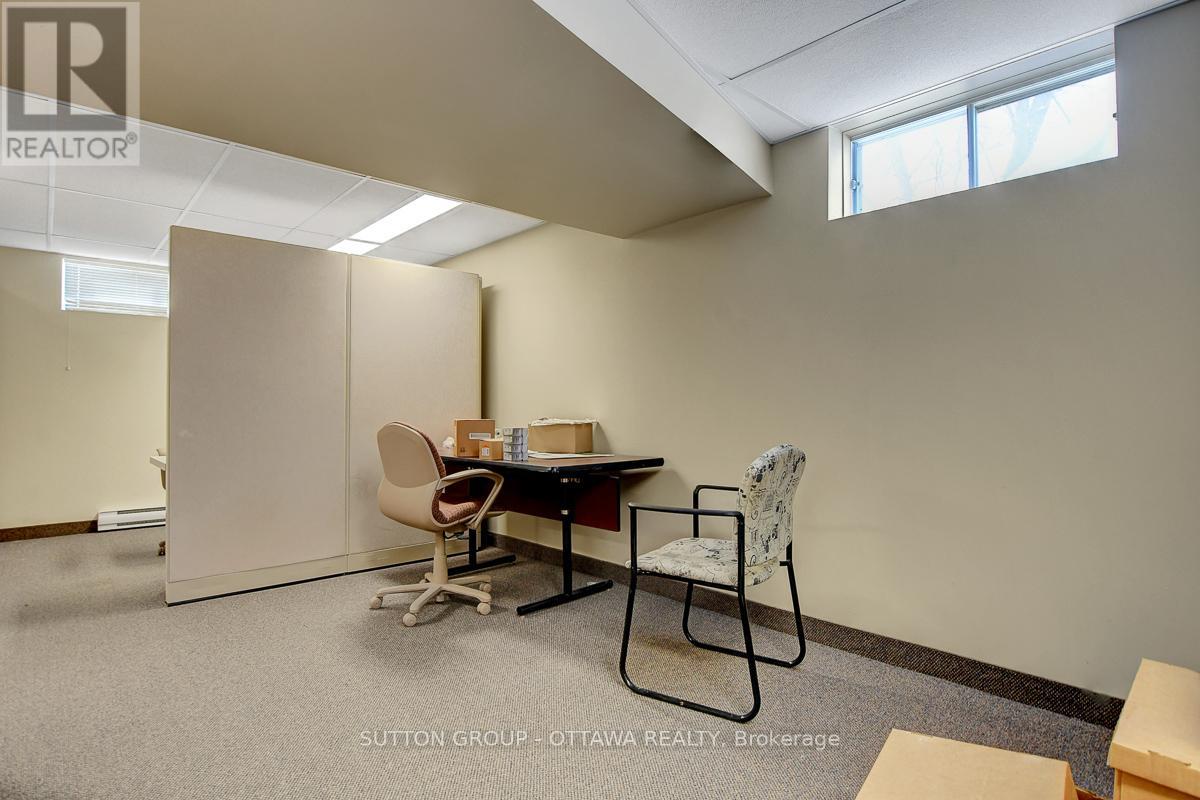 Office for Rent in Ottawa – 2991 CARP ROAD, Ottawa – MLS# X12741162 - Image 34