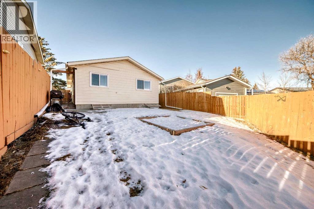 Single Family House Bungalow for Sale in  Falshire Place NE Falconridge Calgary 