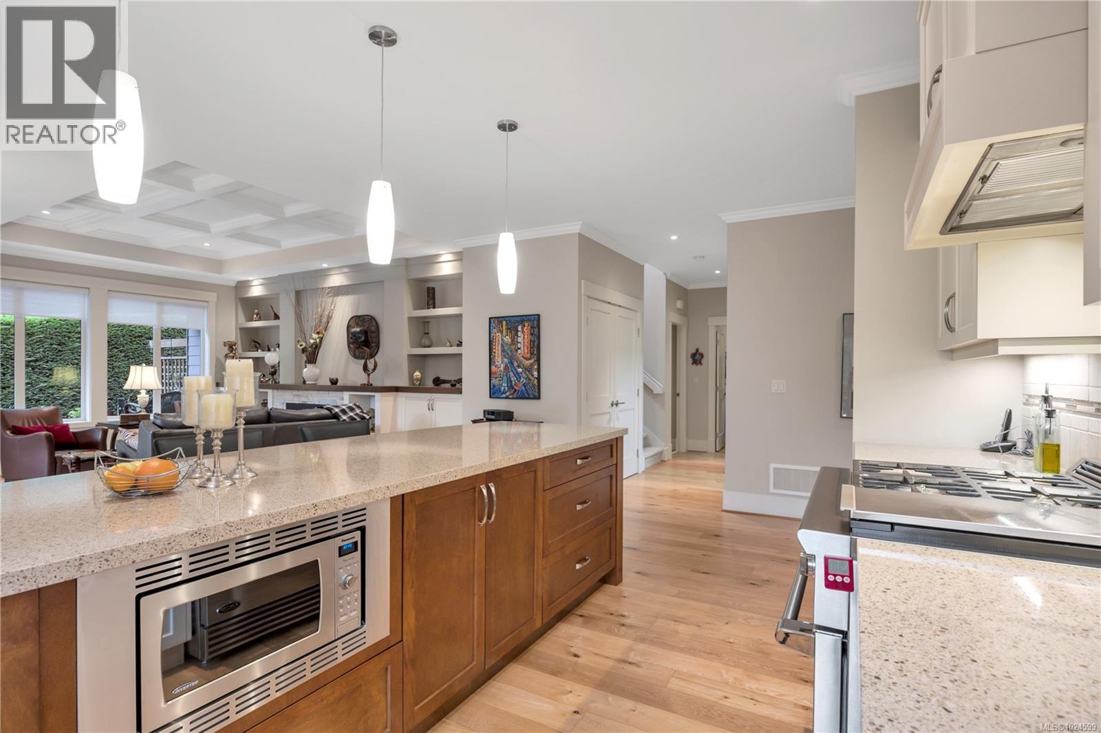 3374 Bradner Cir, Nanoose Bay