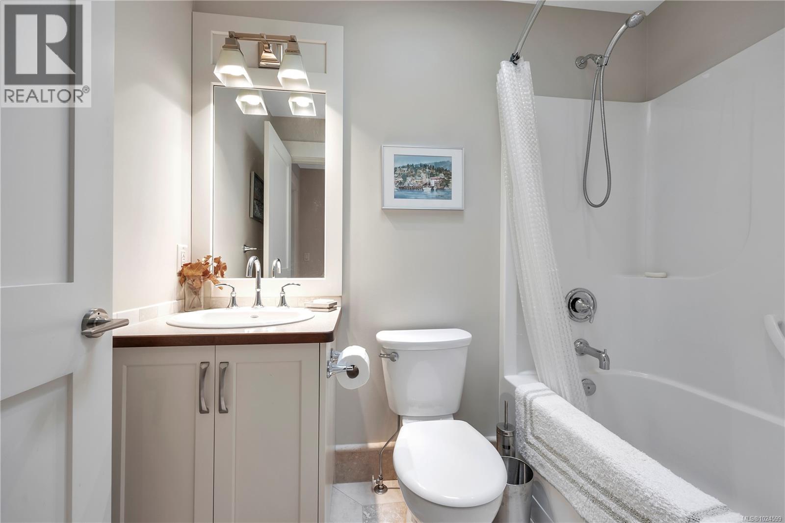 3374 Bradner Cir, Nanoose Bay