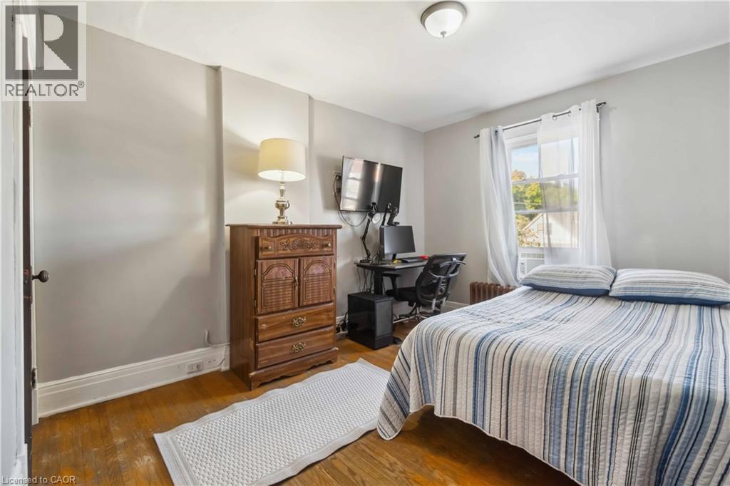 197 WENTWORTH STREET S - 30