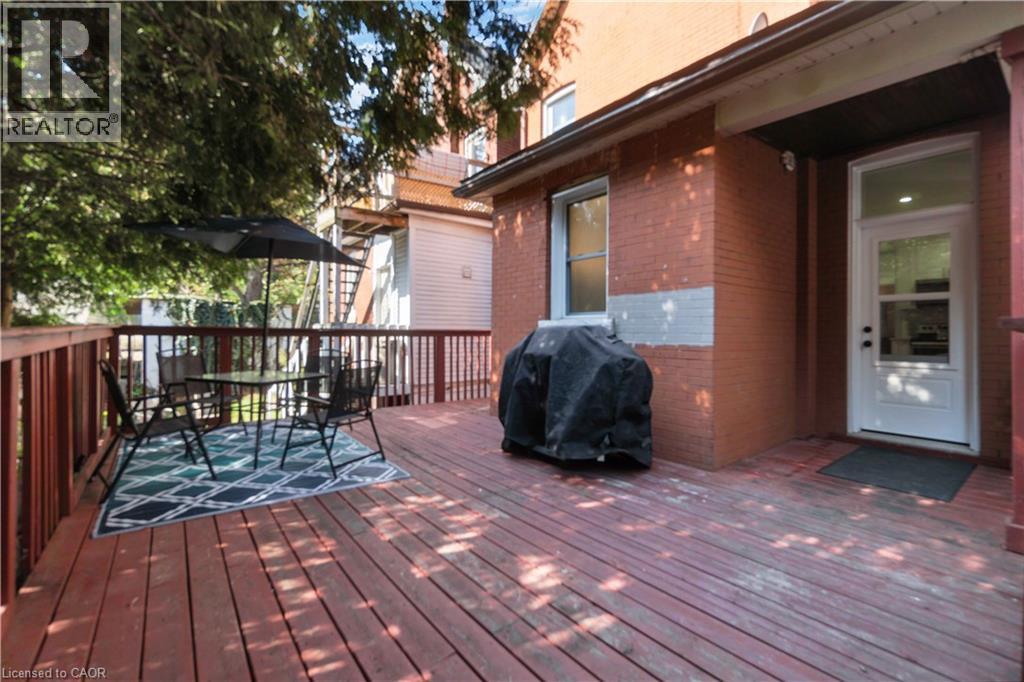 197 WENTWORTH STREET S - 41