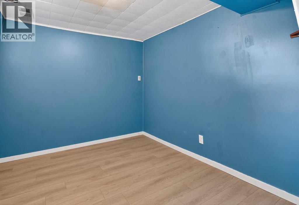 Single Family House Bungalow for Sale in  Dover Ridge Drive SE Dover Calgary 