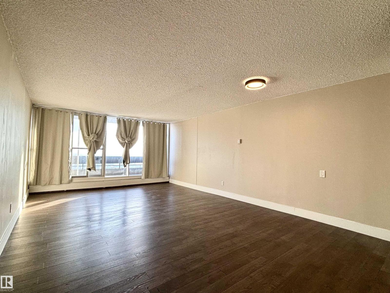 #133 8735 165 ST NW - 12