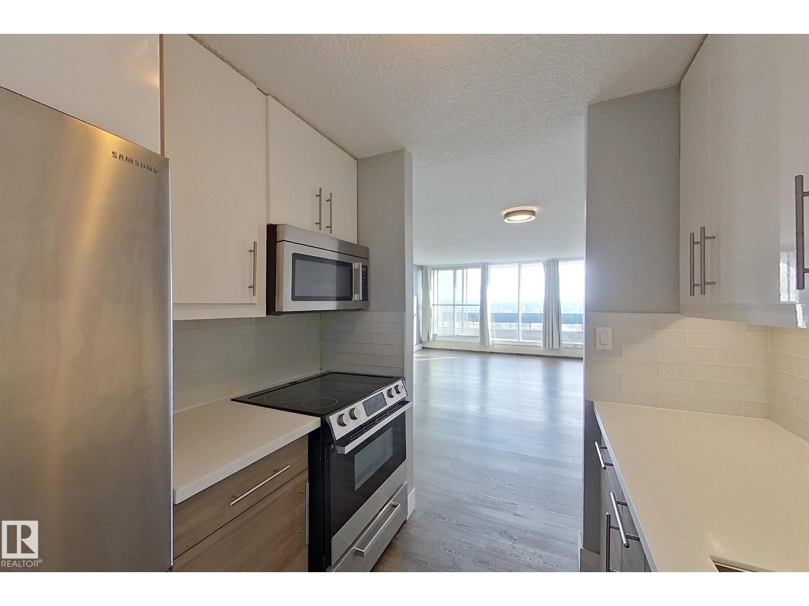 #133 8735 165 ST NW - 9