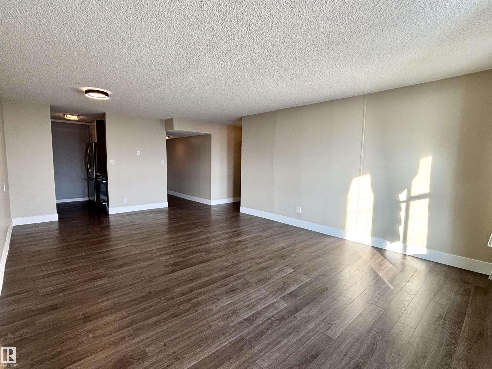 #133 8735 165 ST NW - 15