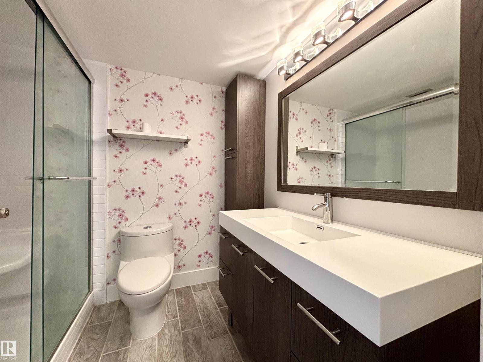 #133 8735 165 ST NW - 22