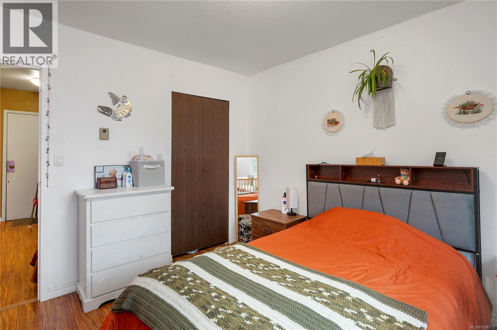 #307 611 MACMILLAN DR - 17