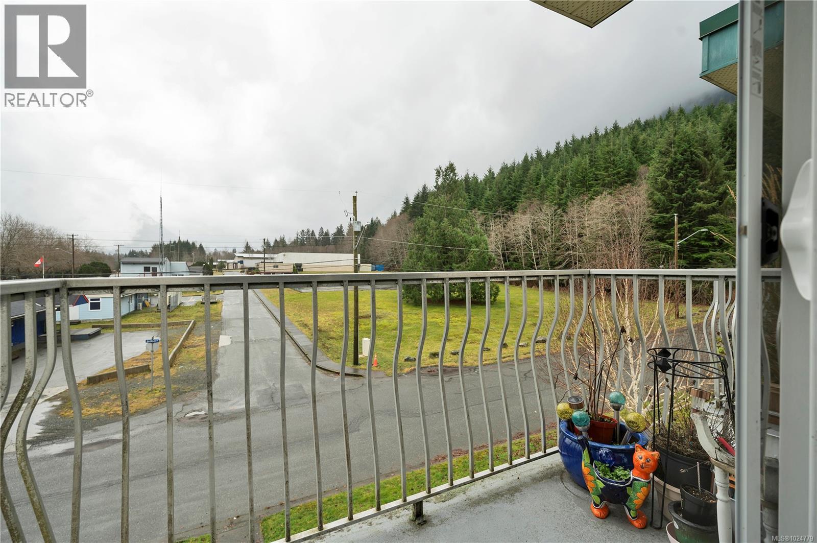 #307 611 MACMILLAN DR - 20