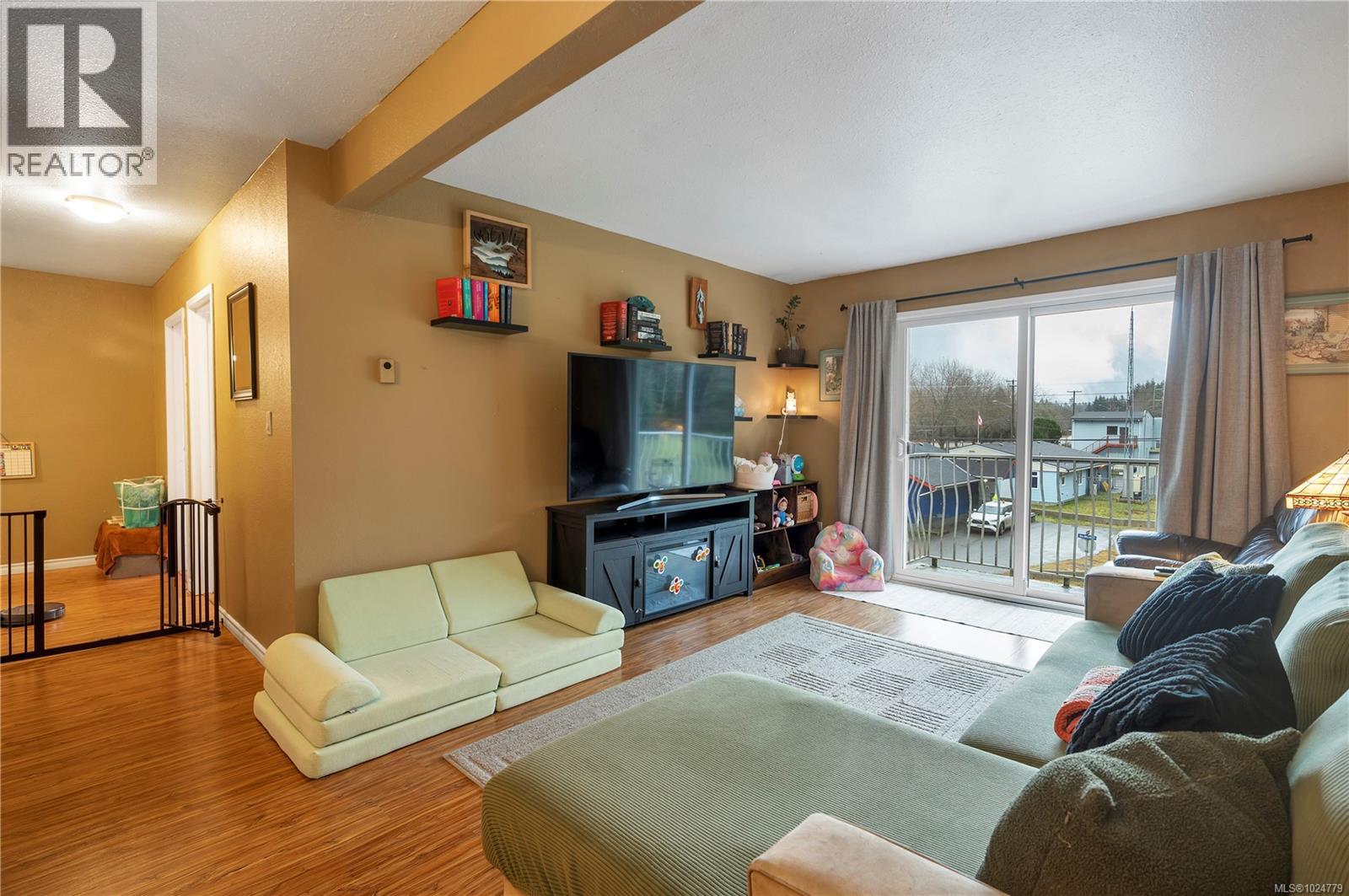 307 611 MacMillan Dr - Photo 5 of 35, Sayward, British Columbia