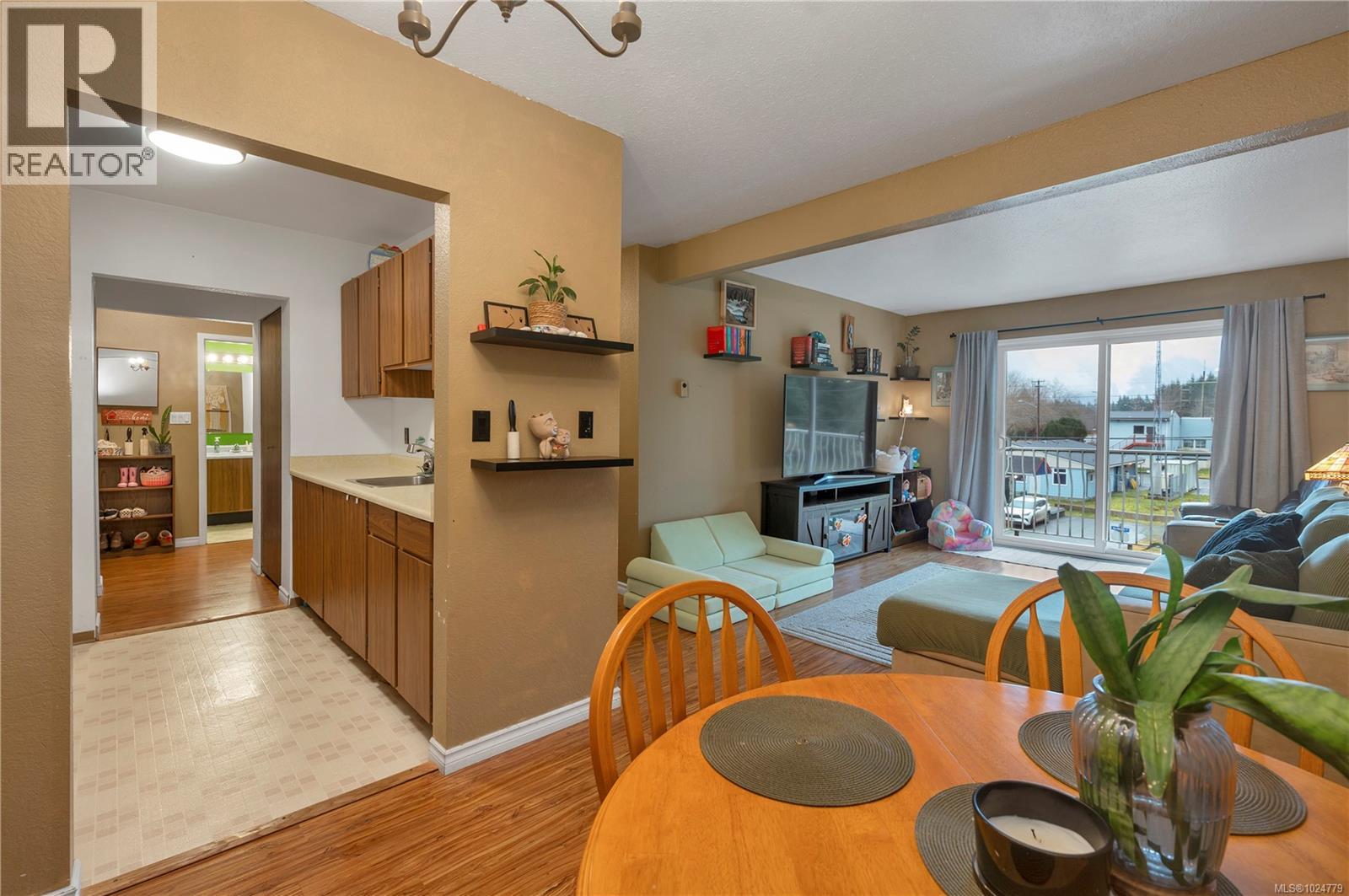 #307 611 MACMILLAN DR - 7