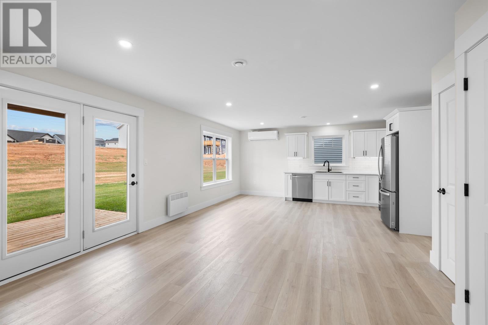 37 HUDSON AVENUE - 24