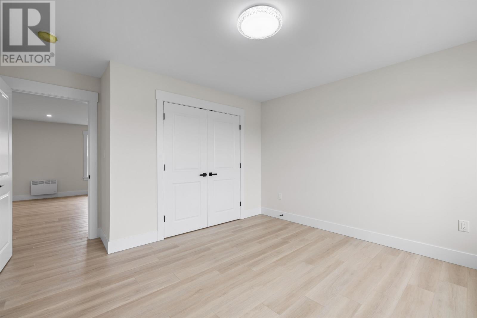 37 HUDSON AVENUE - 20