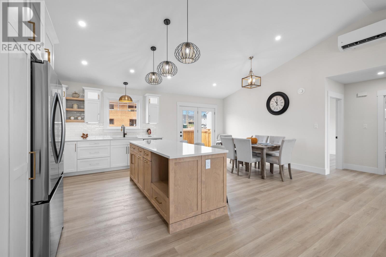 37 HUDSON Avenue - 3