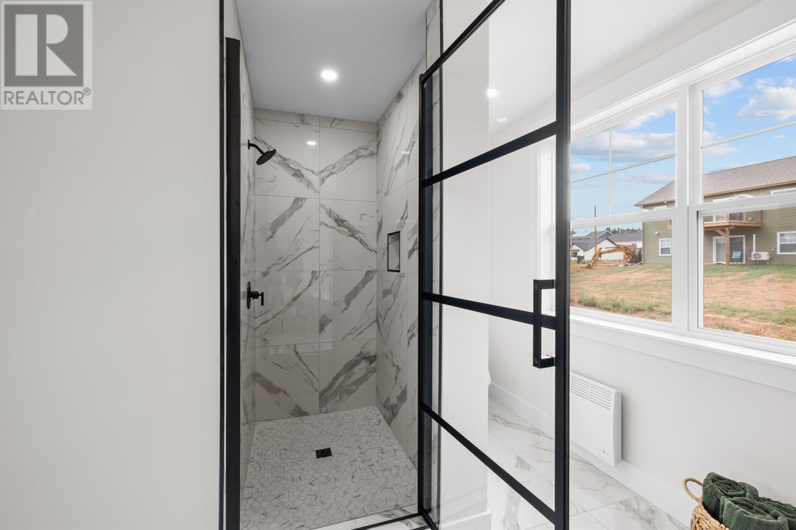 37 HUDSON Avenue - 33