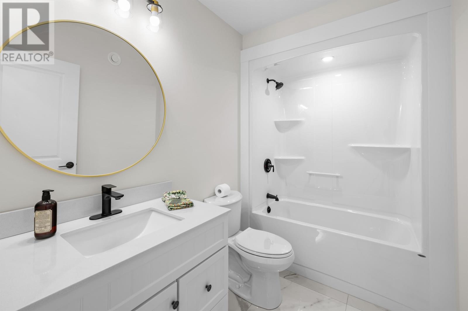 37 HUDSON Avenue - 37