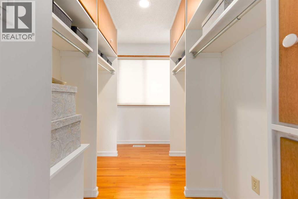 Single Family House for Sale in  Laird Court SW Lakeview Calgary 