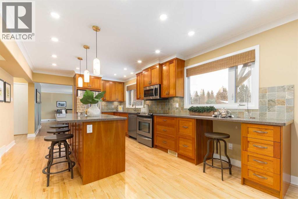 Single Family House for Sale in  Laird Court SW Lakeview Calgary 