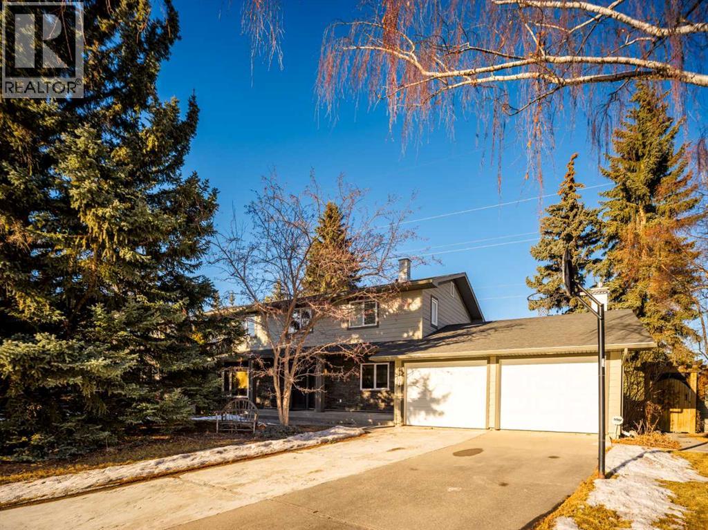 Single Family House for Sale in  Laird Court SW Lakeview Calgary 