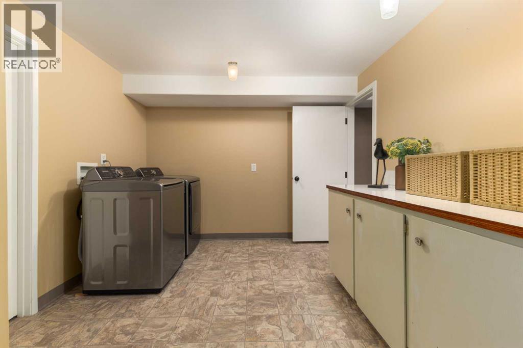 Single Family House for Sale in  Laird Court SW Lakeview Calgary 