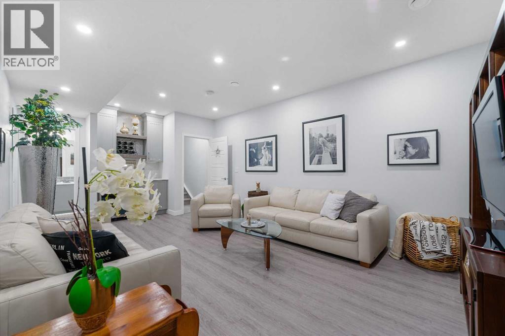 Single Family House Bungalow for Sale in  Marina Cove SE Mahogany Calgary 