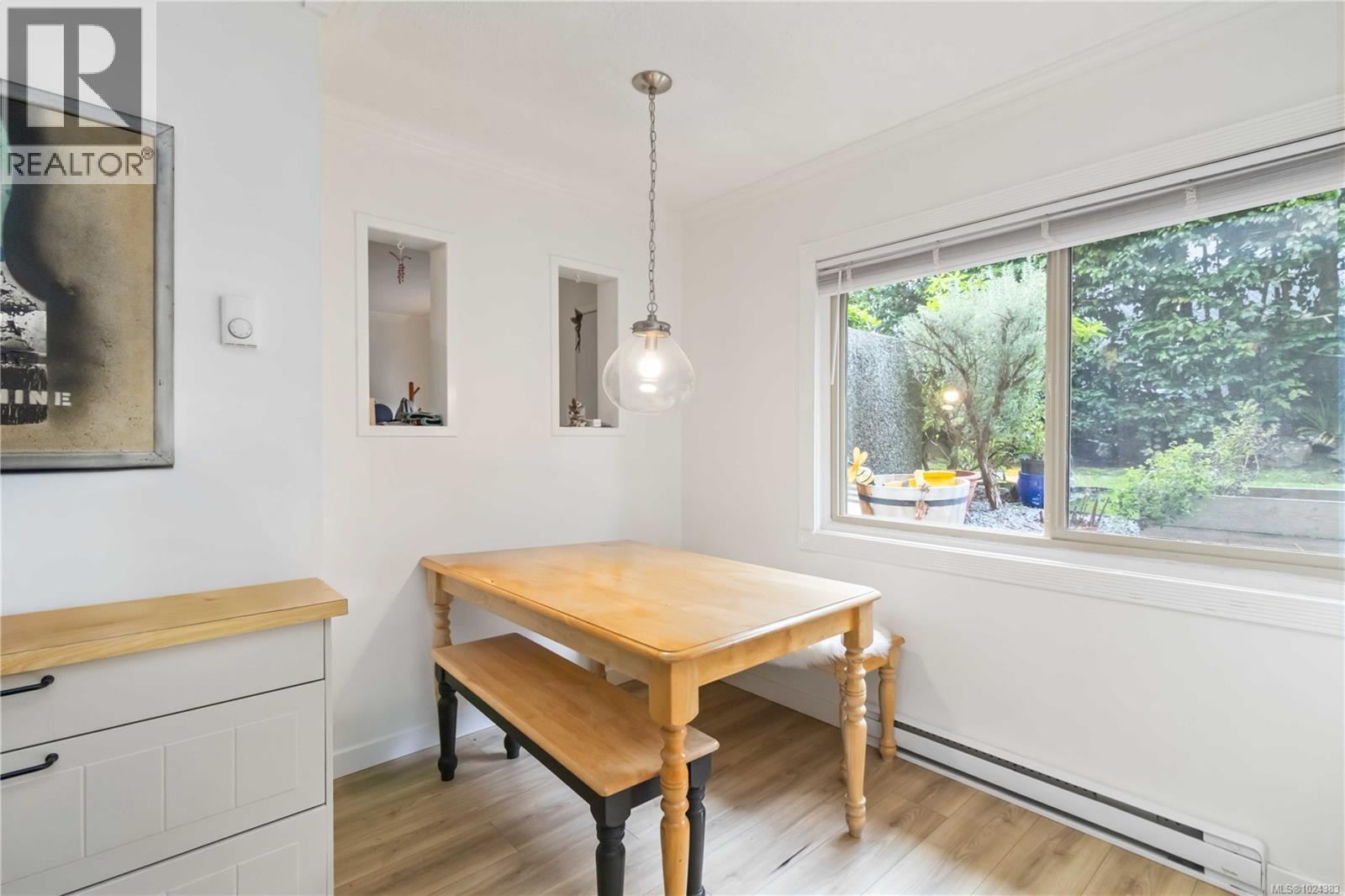 16 477 Lampson St, Esquimalt