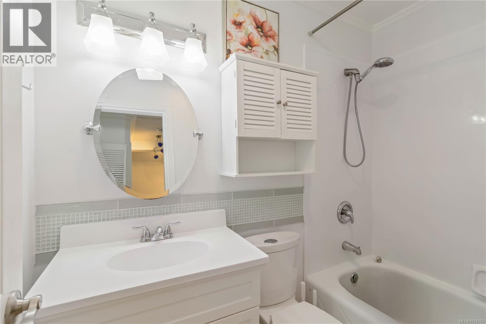 16 477 Lampson St, Esquimalt