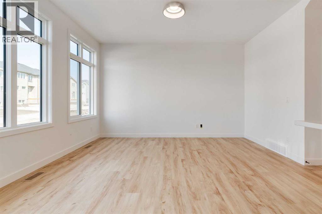 Single Family House for Sale in  Heartwood Park SE Rangeview Calgary 