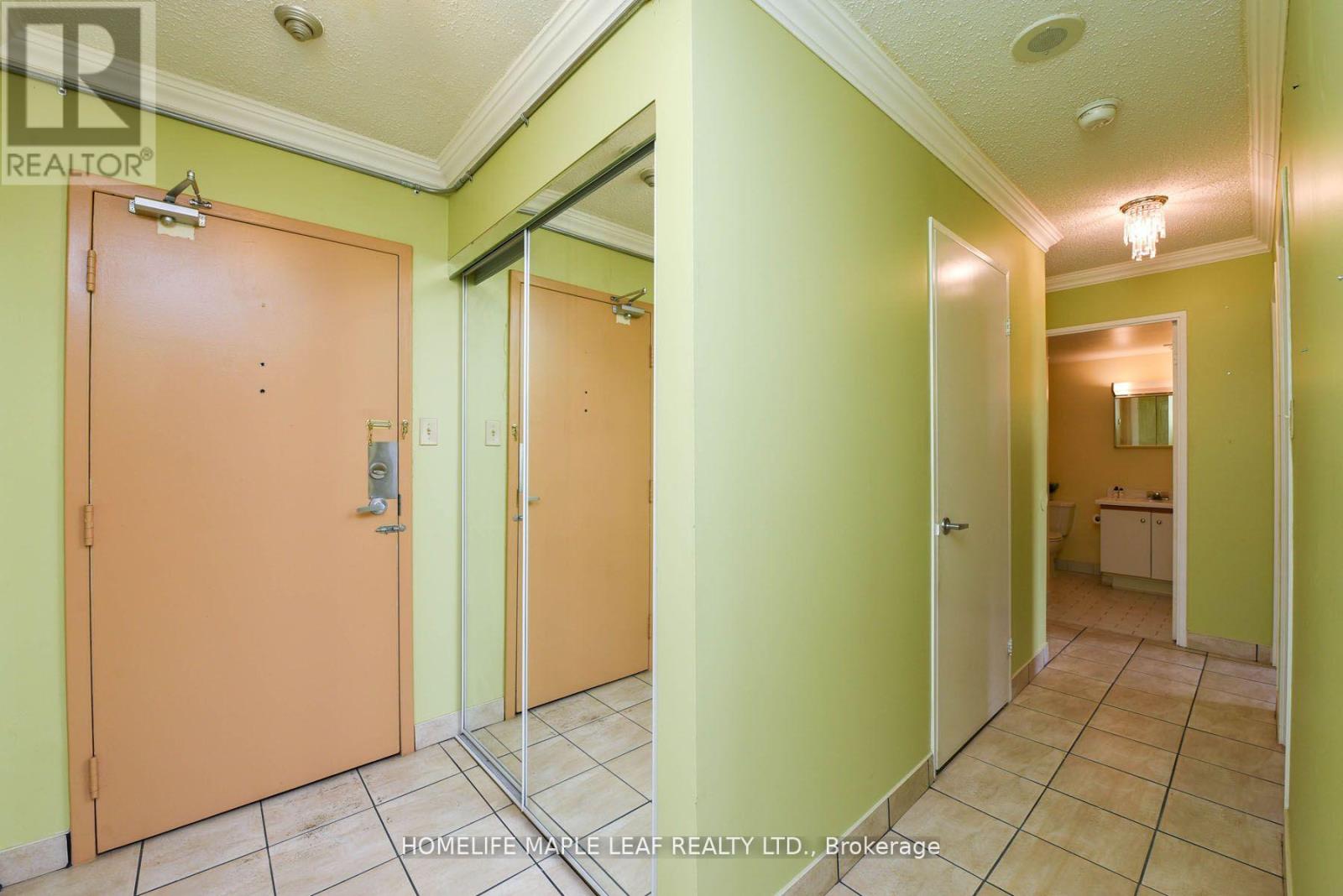 Listing photo of 402 - 3559 EGLINTON AVENUE W