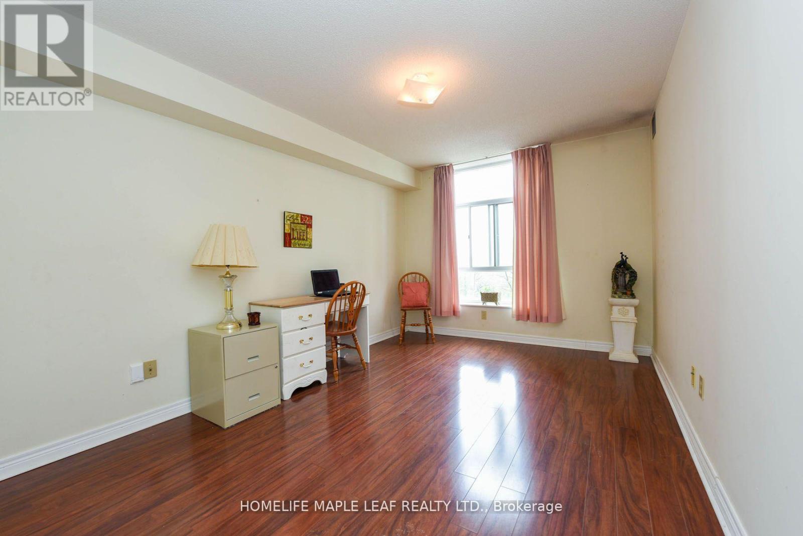 #402 3559 EGLINTON AVENUE W - 14