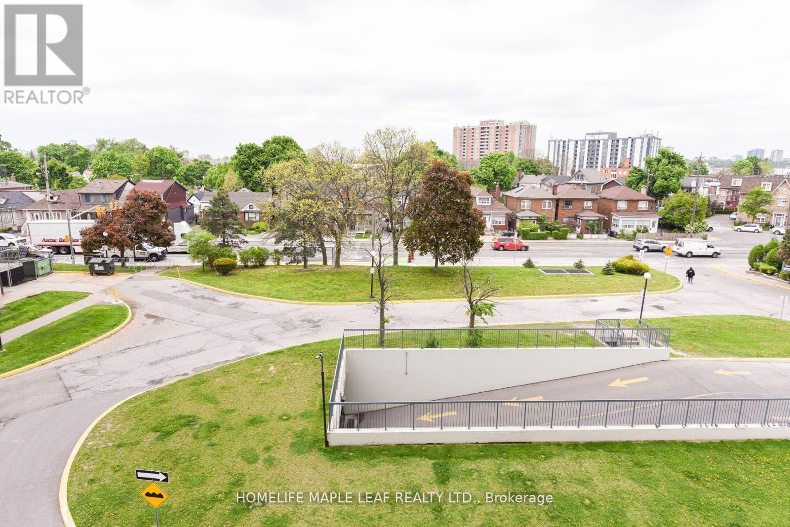 #402 3559 EGLINTON AVENUE W - 24