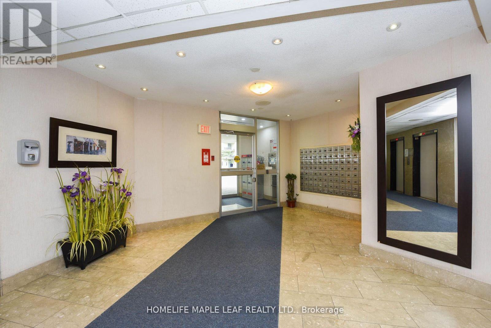 #402 3559 EGLINTON AVENUE W - 29