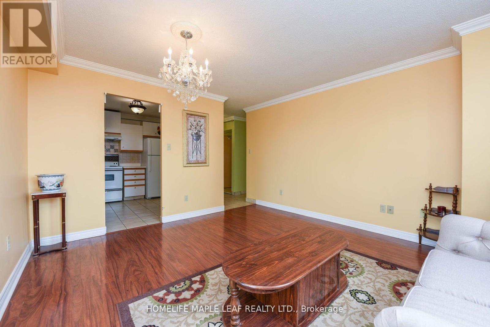#402 3559 EGLINTON AVENUE W - 3