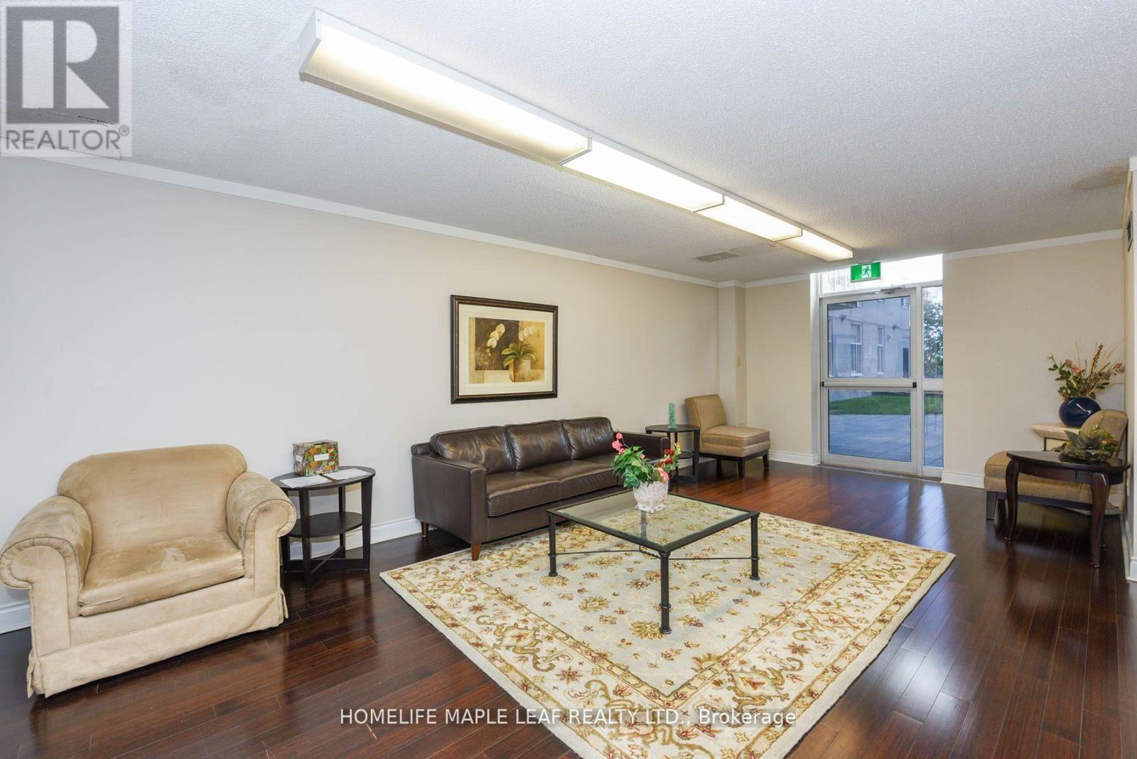 #402 3559 EGLINTON AVENUE W - 32