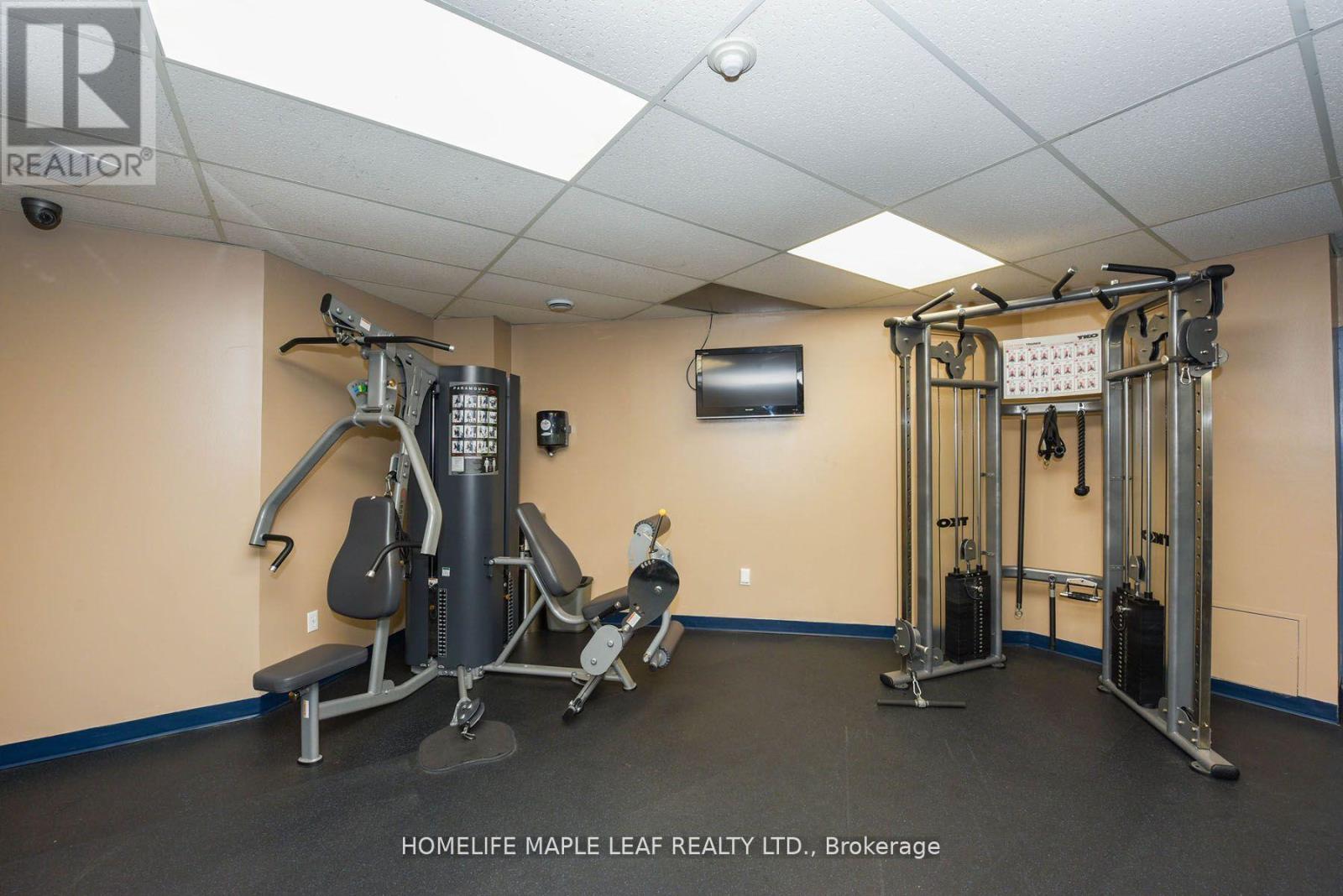 #402 3559 EGLINTON AVENUE W - 34