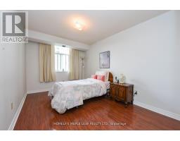 402 - 3559 Eglinton Avenue W, Toronto, ON M6M5C6 Photo 11