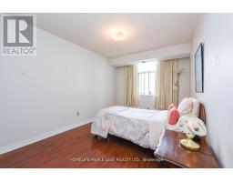402 - 3559 Eglinton Avenue W, Toronto, ON M6M5C6 Photo 12