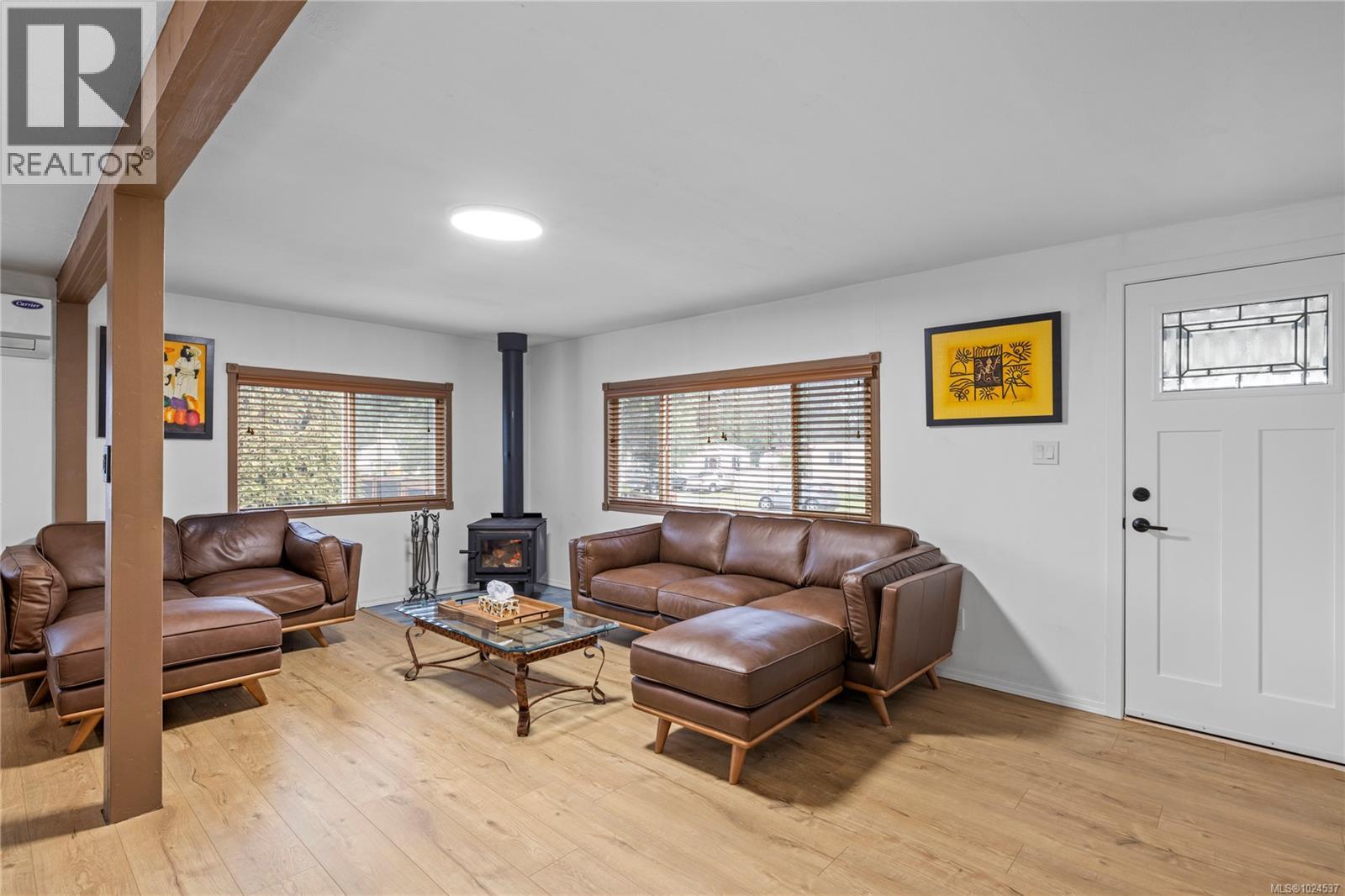 775 Barclay Cres S - 2