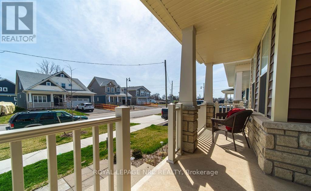 66 Beachwalk photo 2