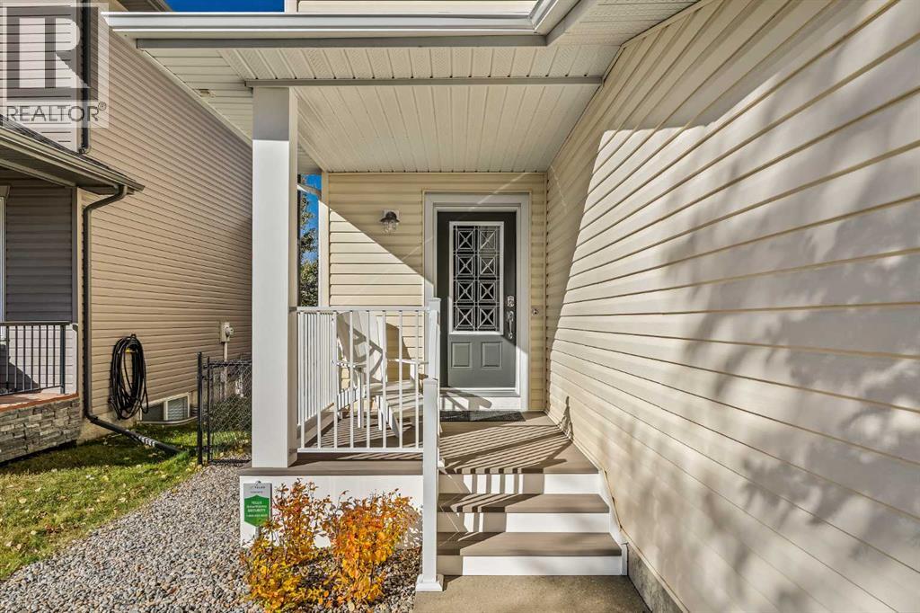 42 Drake Landing Drive - Photo 2 of 49, Okotoks, Alberta