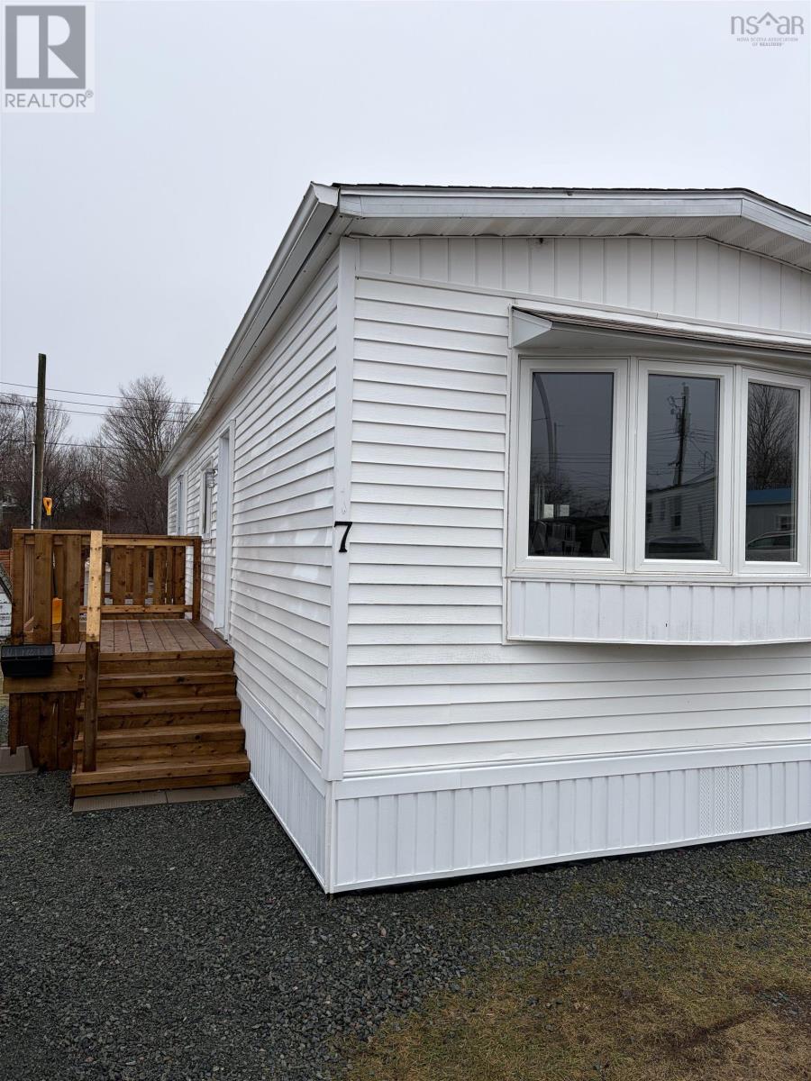 Property 3 of 9 of 7 Christina Lane