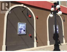 108 Main Street N, Moose Jaw, SK S6H3J7 Photo 9