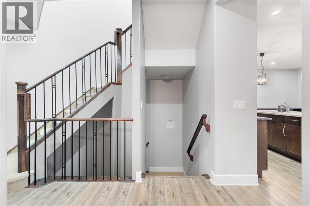 Single Family House for Sale in  Royal Ridge Manor NW Royal Oak Calgary 