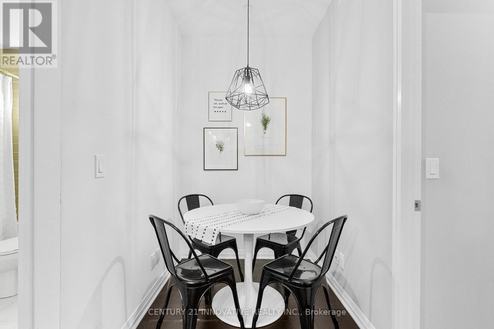 #507 8 MERCER STREET - 13