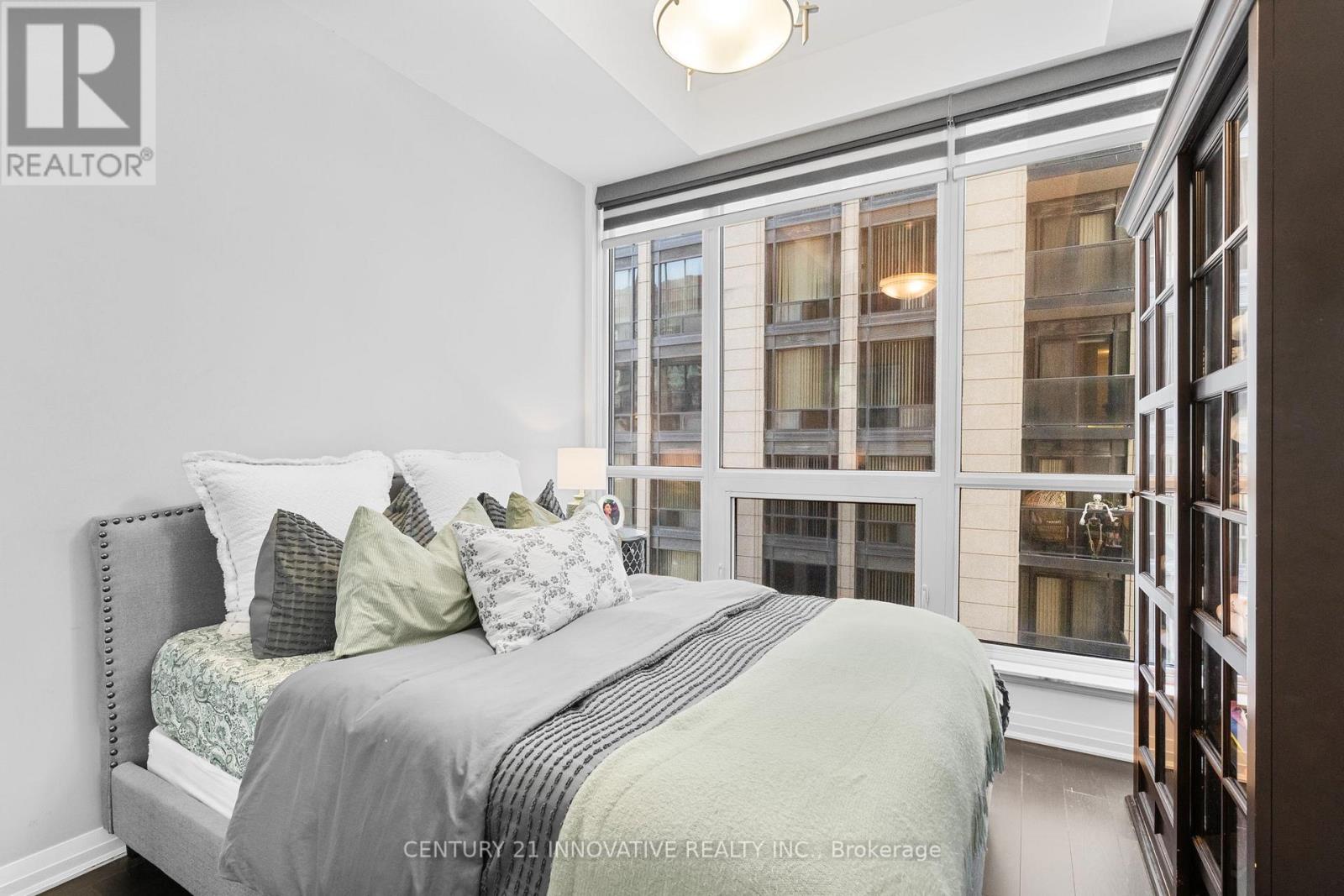 #507 8 MERCER STREET - 24