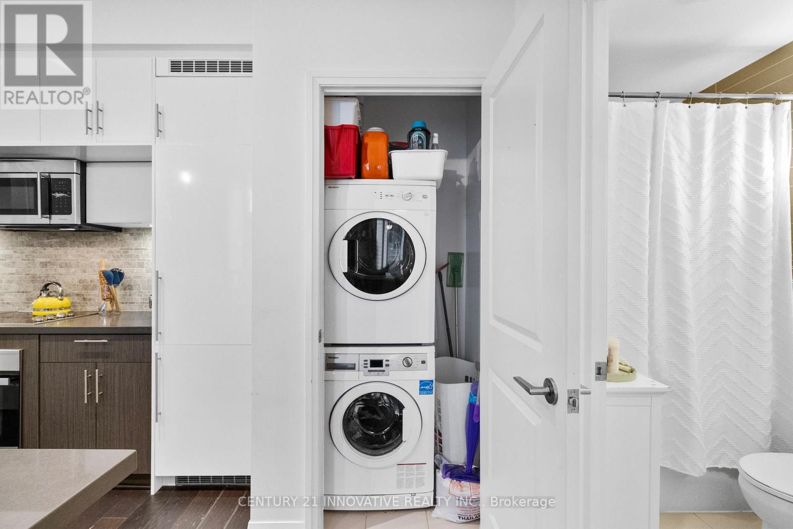 #507 8 MERCER STREET - 36
