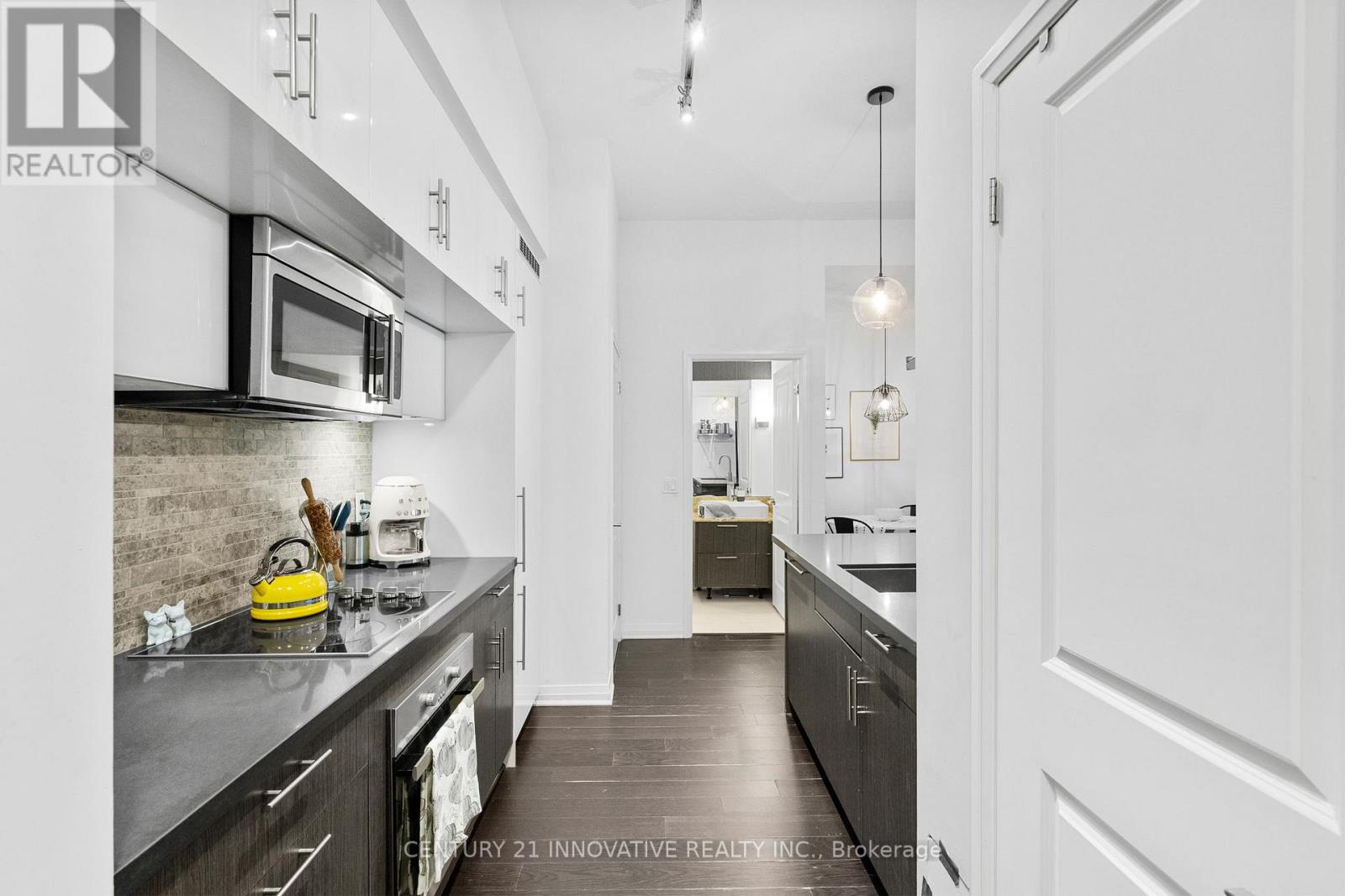 #507 8 MERCER STREET - 8
