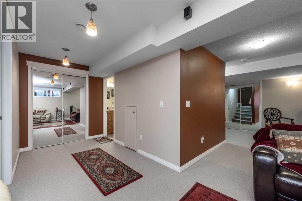 Single Family House for Sale in  Silverado Range Heights SW Silverado Calgary 