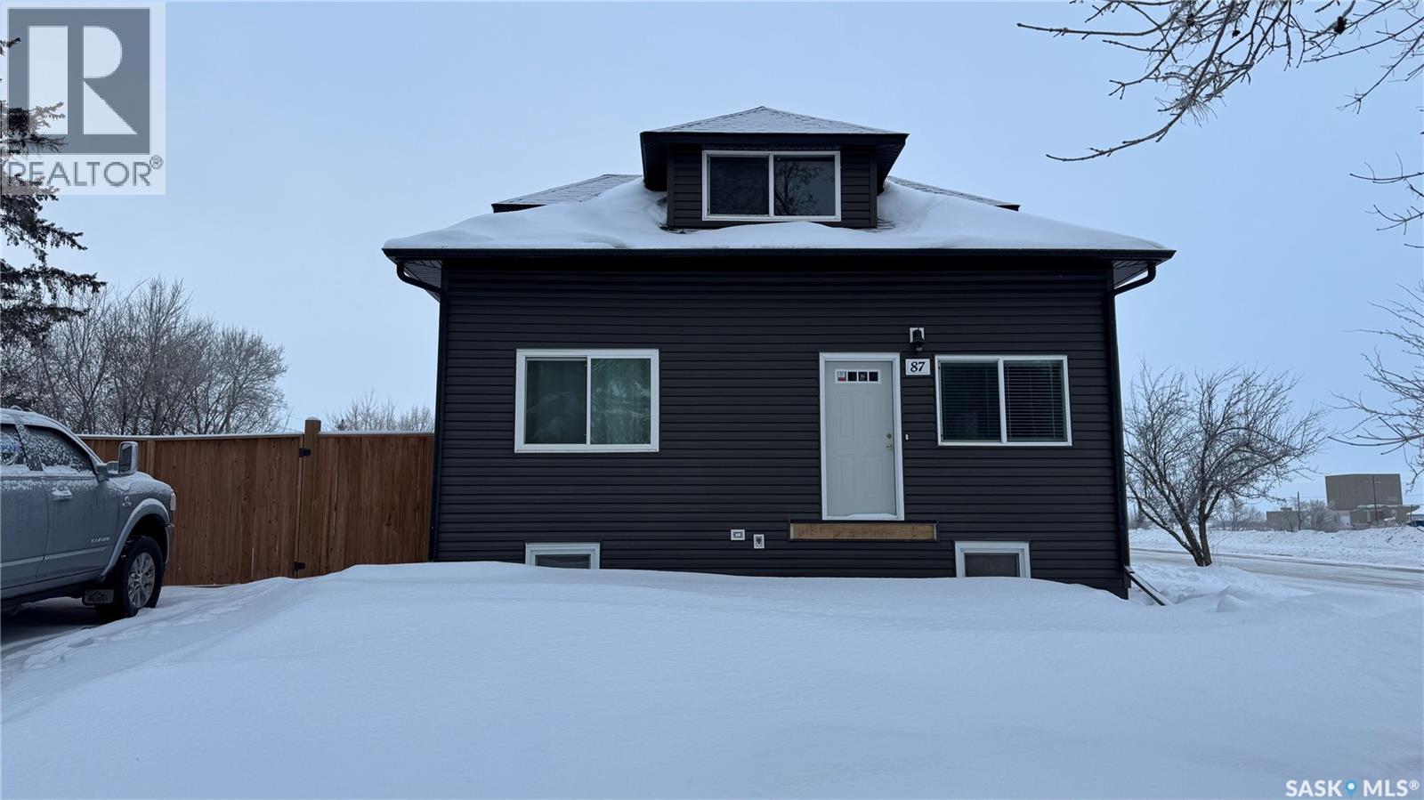 87 COLLACOTT STREET W - 1